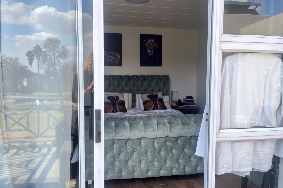 To Let 3 Bedroom Property for Rent in Caribbean Beach Club North West